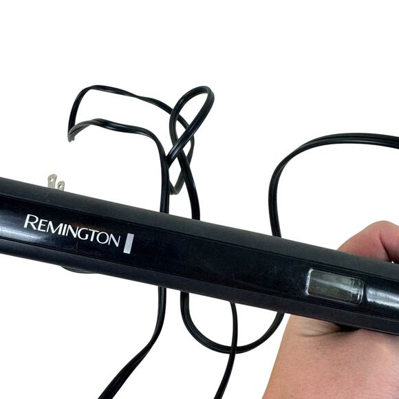 Remington Black Anti-Static 1" Ceramic Titanium Coating Flat Iron Model S5500 - Picture 2 of 7